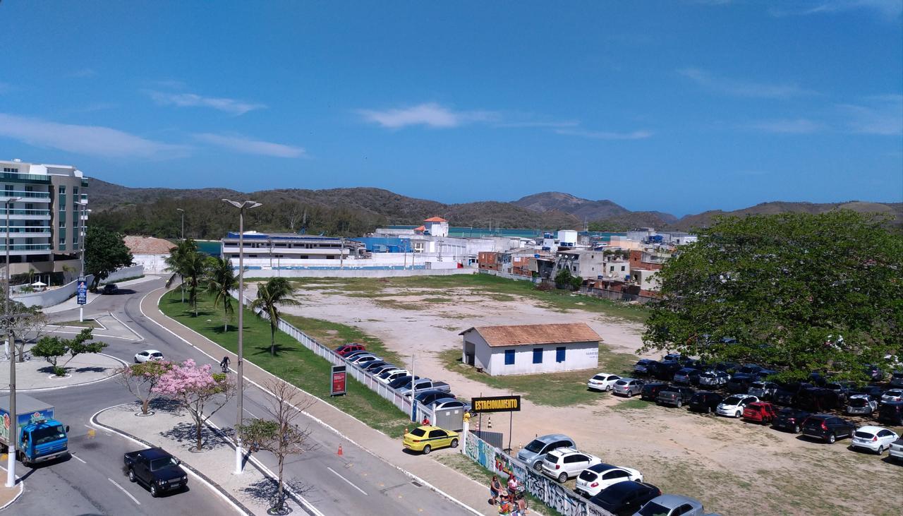 De frente pro mar em Cabo Frio Exterior foto